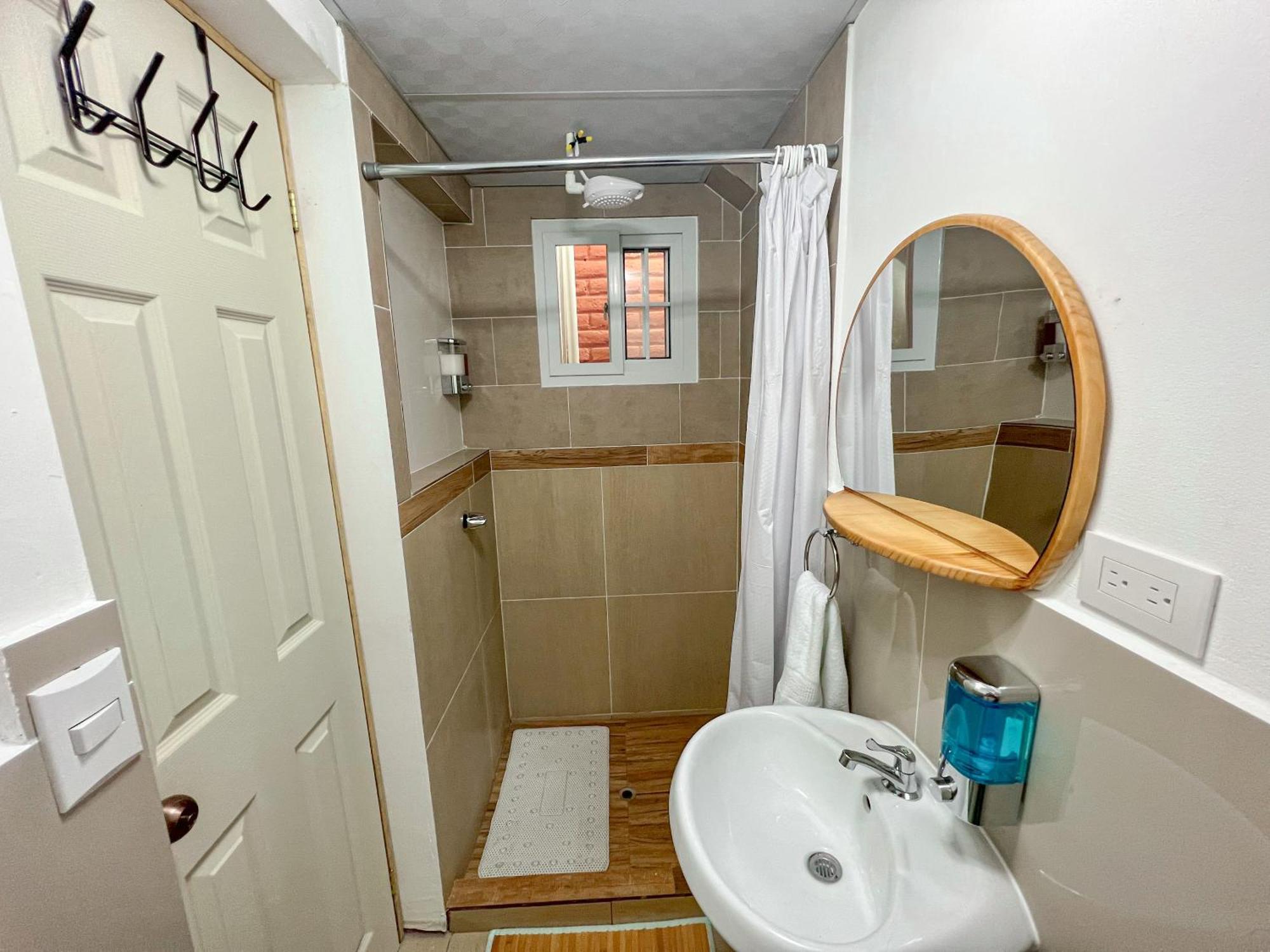 Casa Serena B&B Santa Tecla Exteriör bild